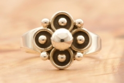 Artie Yellowhorse Sterling Silver Clover Design Ring